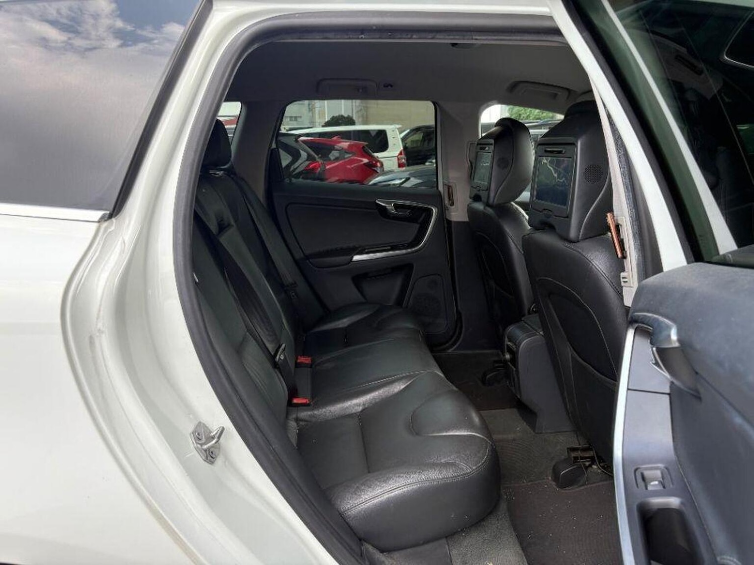 Used Volvo XC60 2014 for sale - 76904693: Photo 7