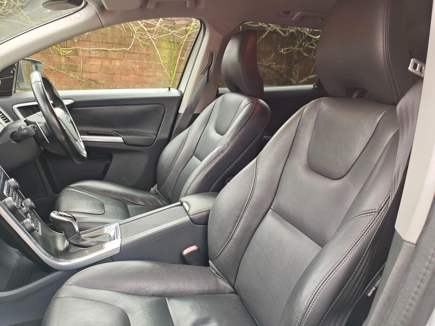 Used Volvo XC60 2014 for sale - 77084637: Photo 30