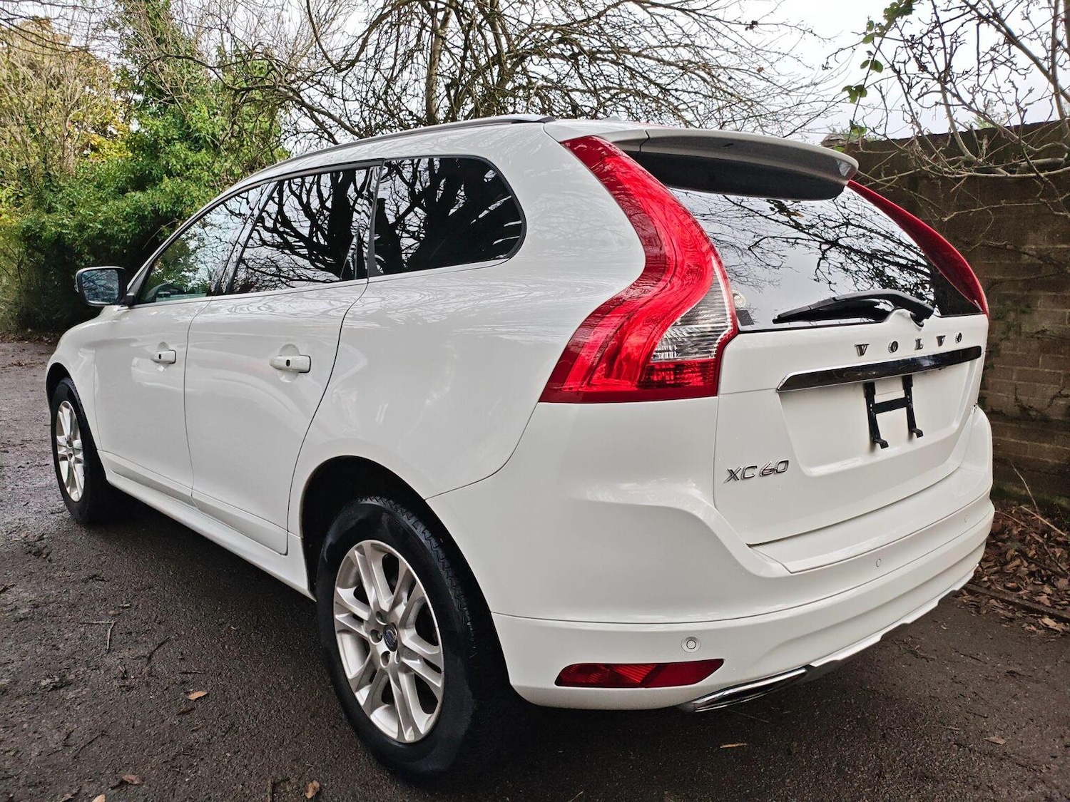 Used Volvo XC60 2014 for sale - 77084637: Photo 4