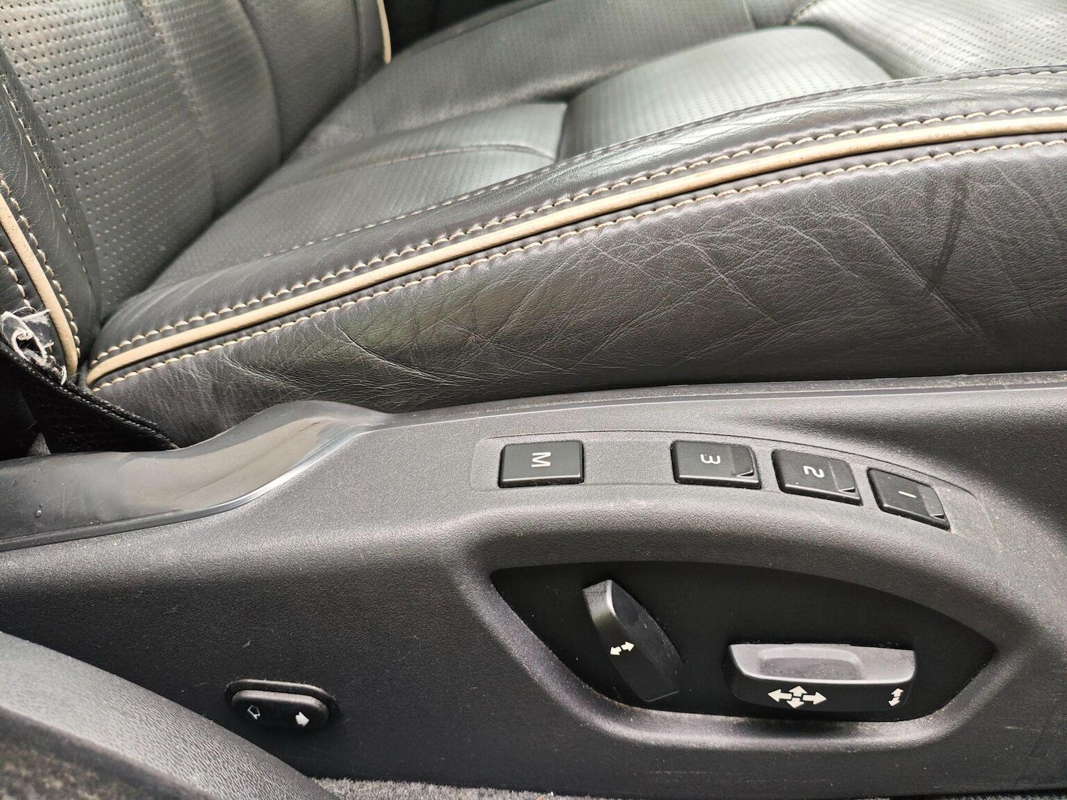 Used Volvo V70 2015 for sale - 77555071: Photo 12