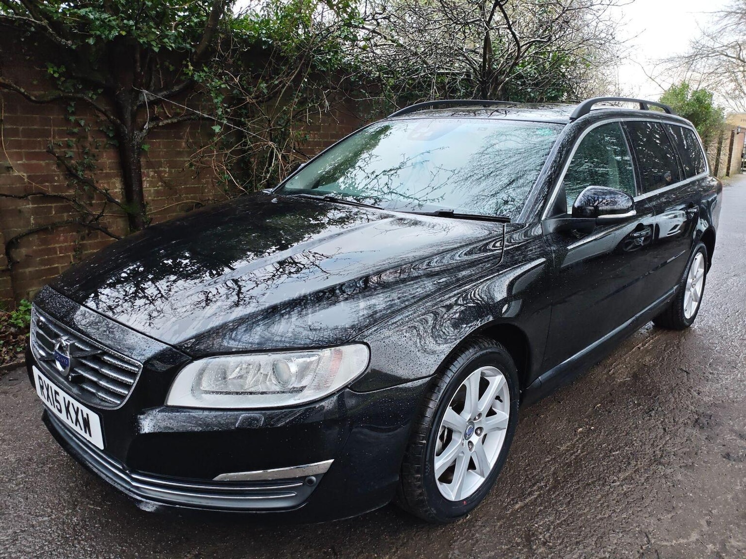 Used Volvo V70 2015 for sale - 77555071: Photo 2