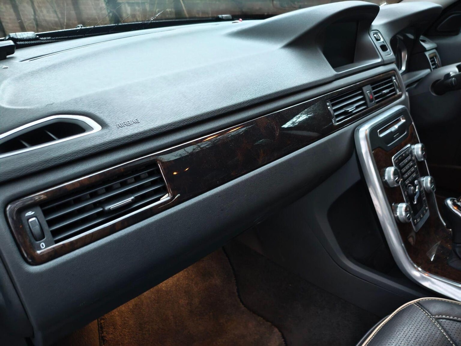 Used Volvo V70 2015 for sale - 77555071: Photo 6