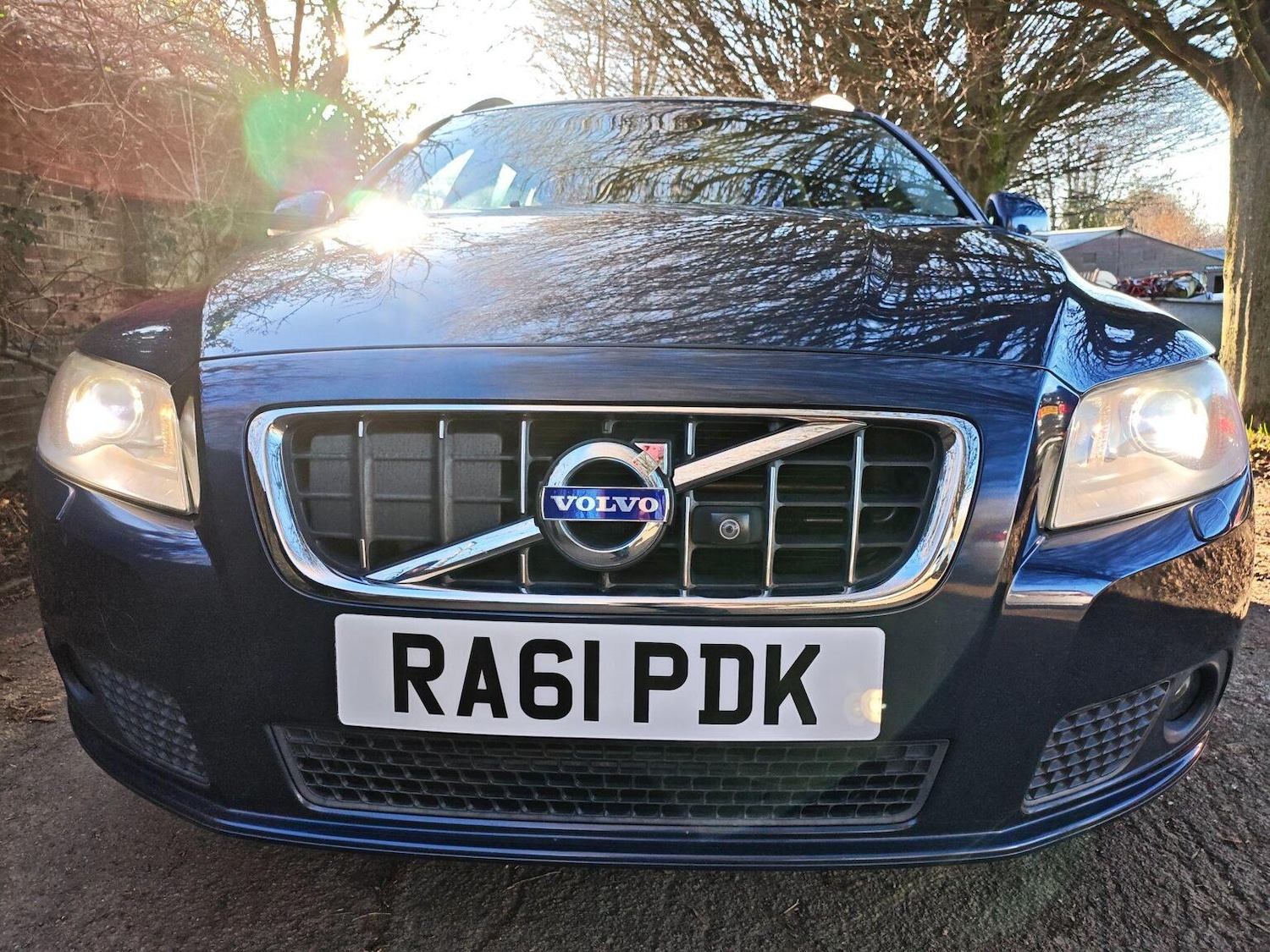 Used Volvo V70 2011 for sale - 77258588: Photo 2