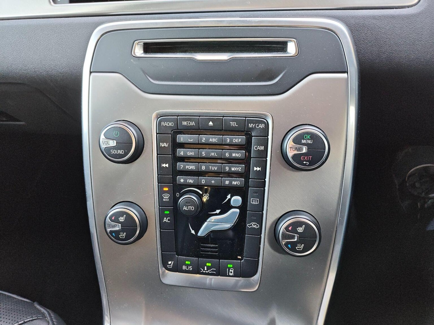 Used Volvo V70 2011 for sale - 77258588: Photo 22