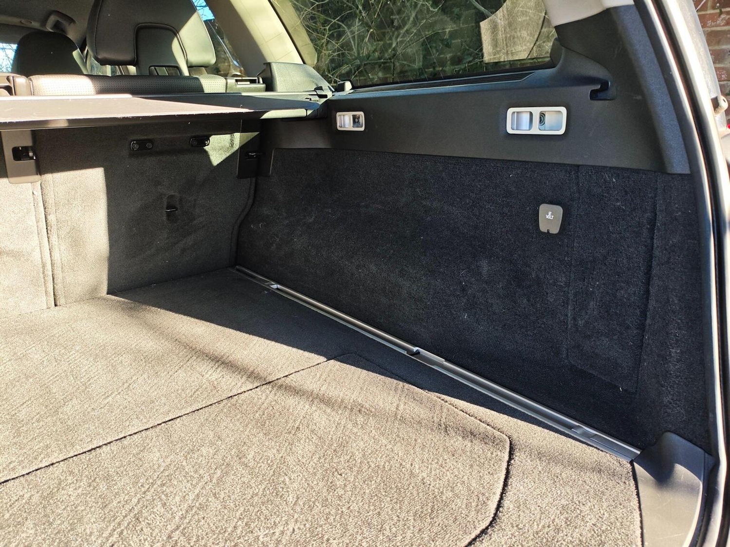 Used Volvo V70 2011 for sale - 77258588: Photo 25