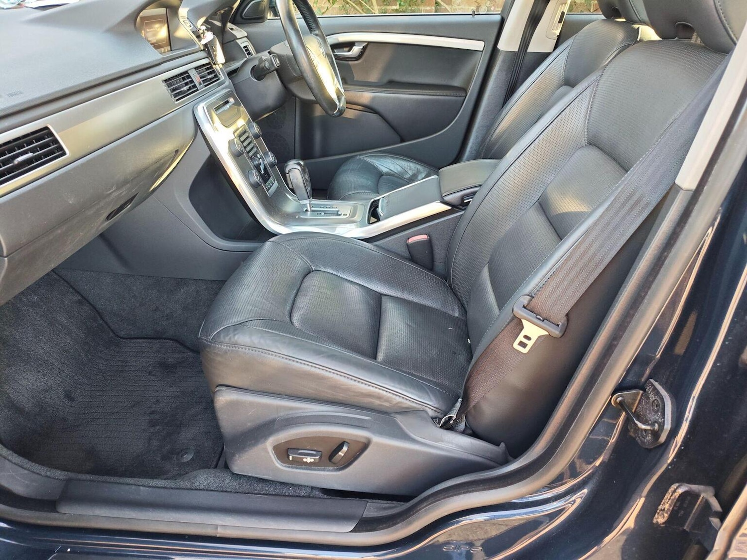 Used Volvo V70 2011 for sale - 77258588: Photo 27