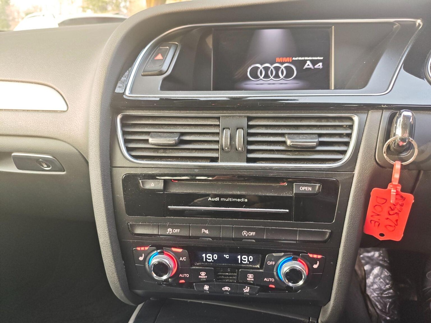 Used Audi A4 Avant 2015 for sale - 77973768: Photo 28