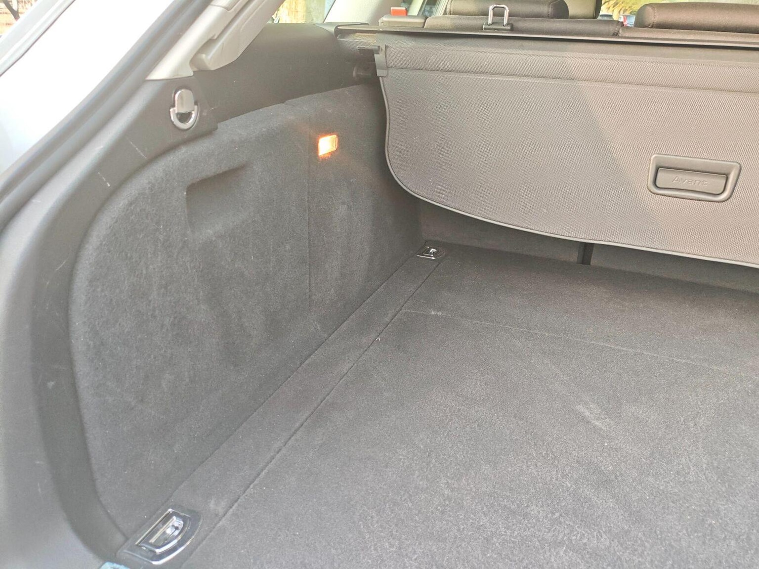 Used Audi A4 Avant 2015 for sale - 77973768: Photo 33