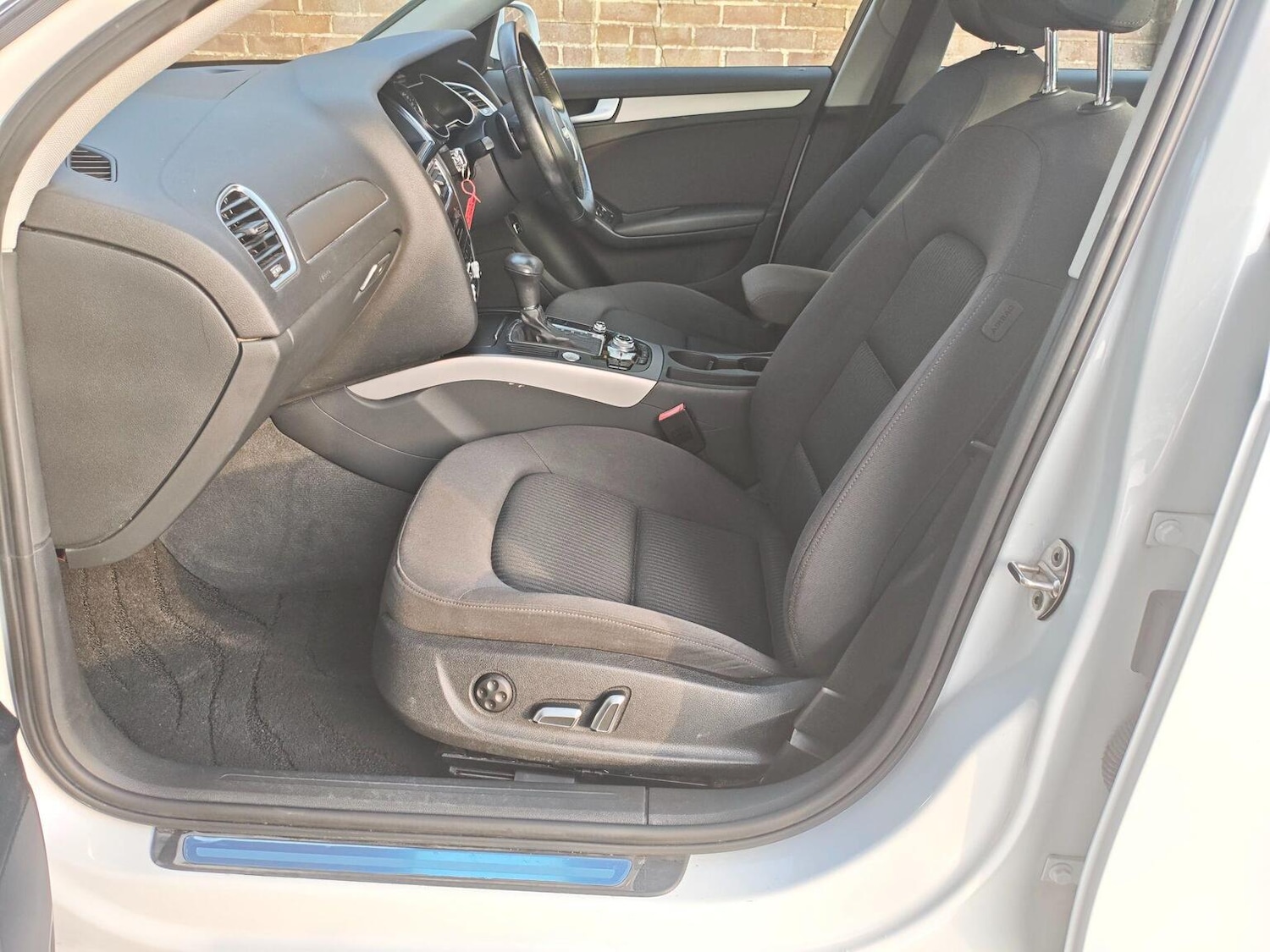 Used Audi A4 Avant 2015 for sale - 77973768: Photo 36