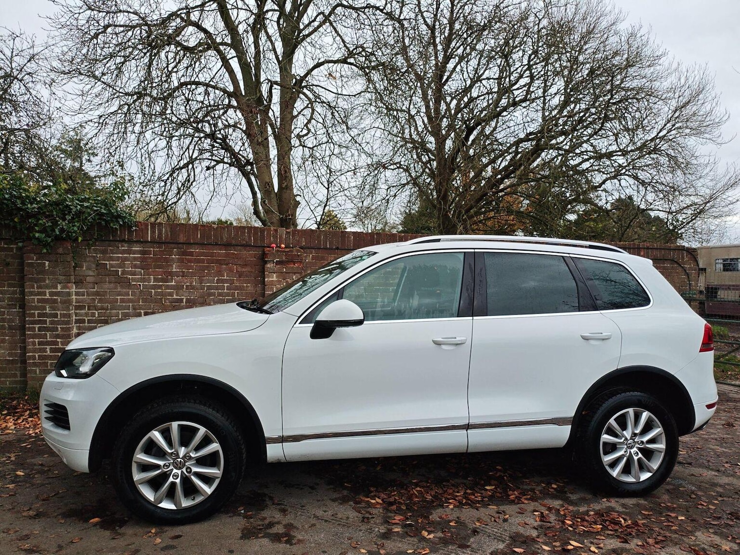 Used Volkswagen Touareg 2013 for sale - 76669176: Photo 1