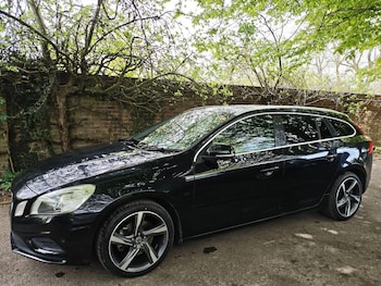Used Volvo V60 2012 for sale - 78236231: Photo