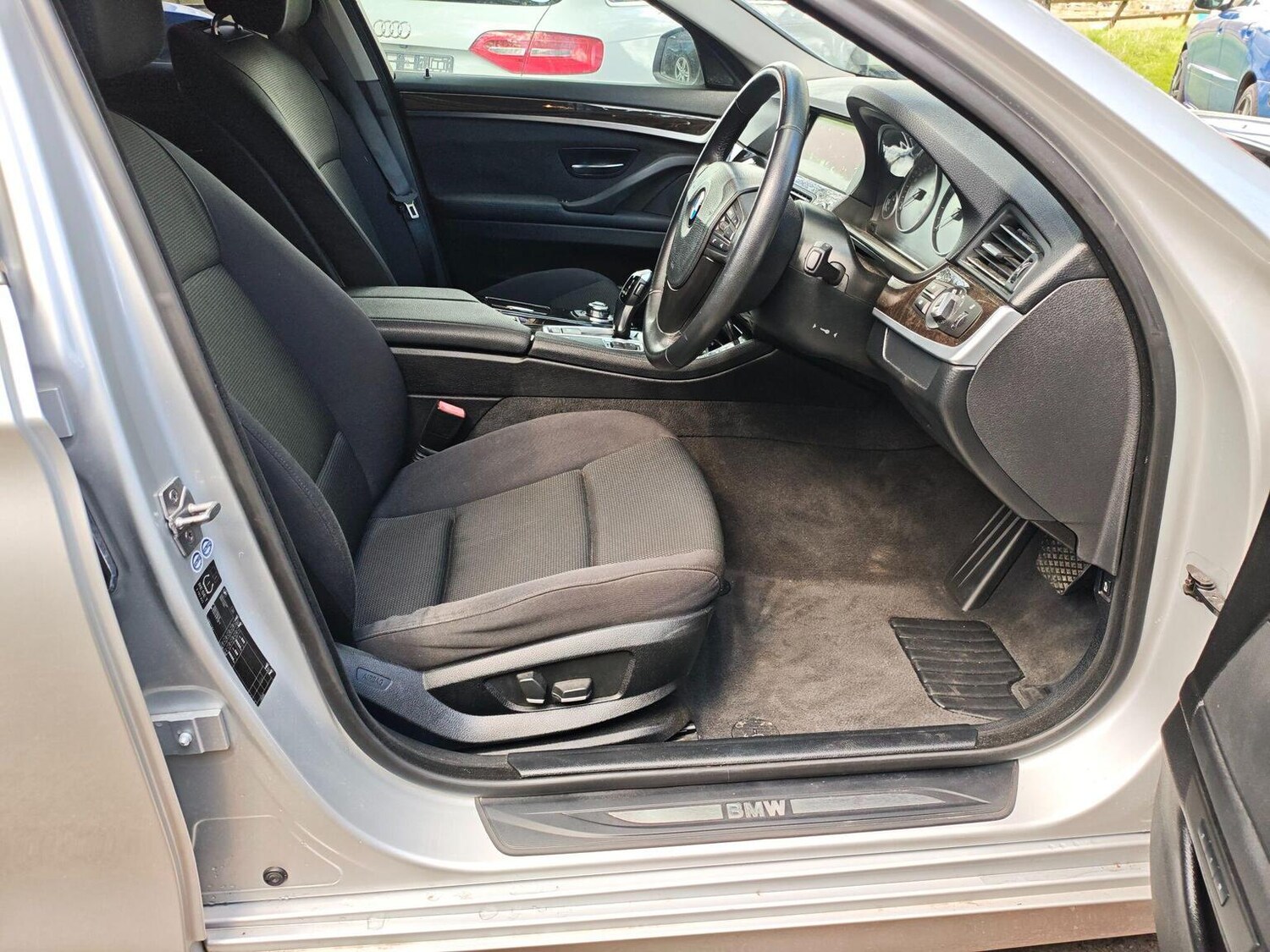 Used BMW 5 Series 2011 for sale - 78143741: Photo 11