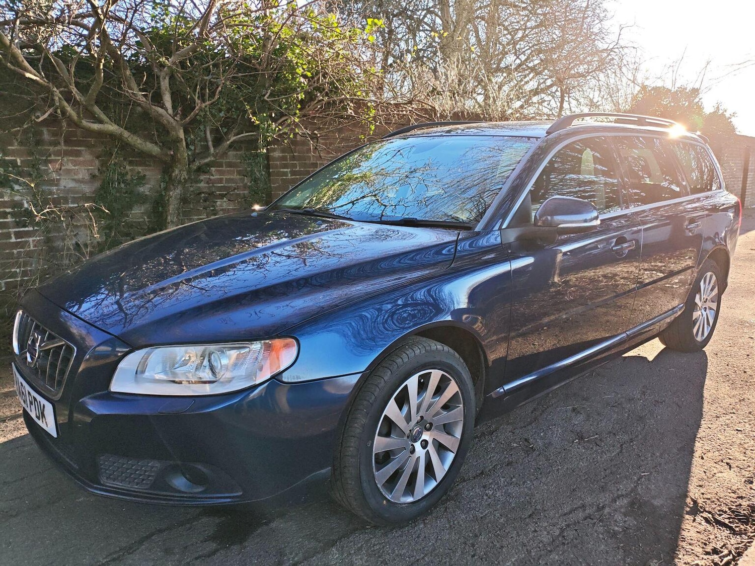 Used Volvo V70 2011 for sale - 77101371: Photo 3