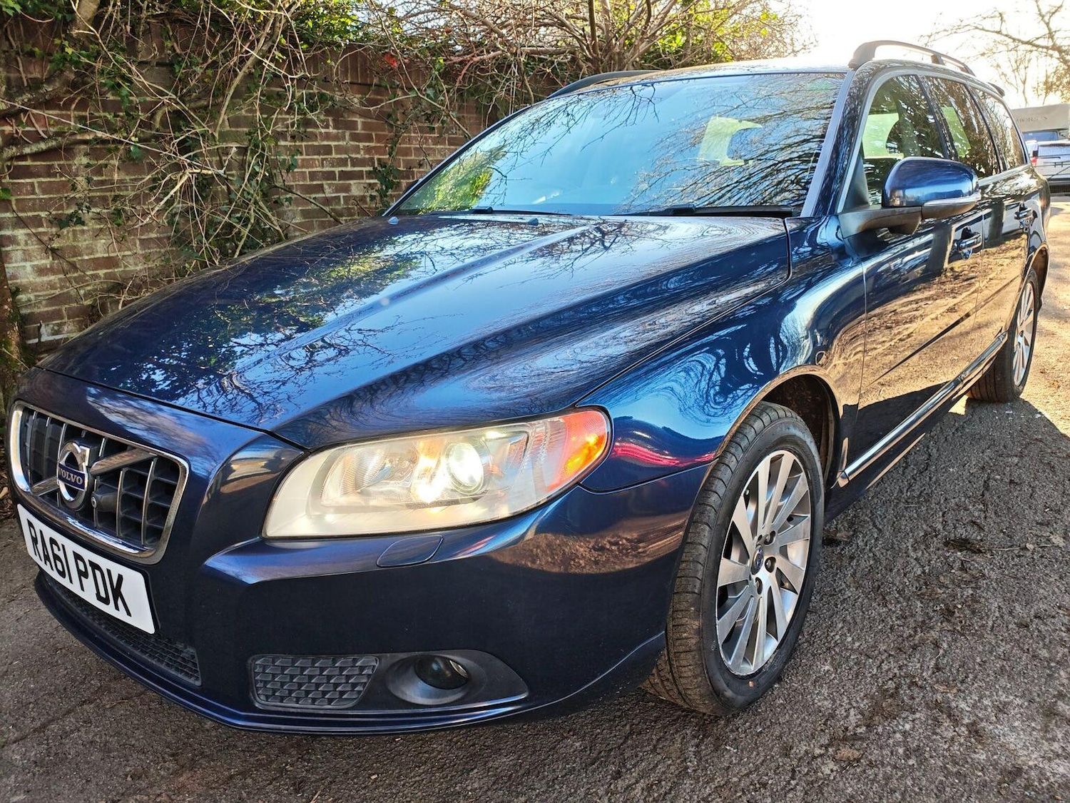 Used Volvo V70 2011 for sale - 77101371: Photo 5