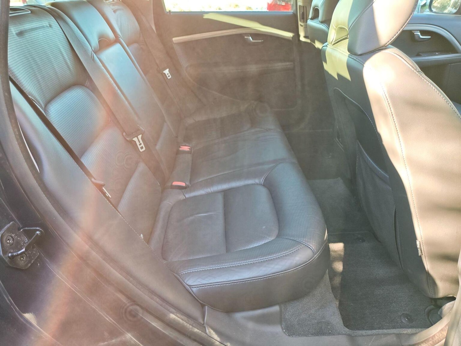 Used Volvo V70 2011 for sale - 77101371: Photo 9