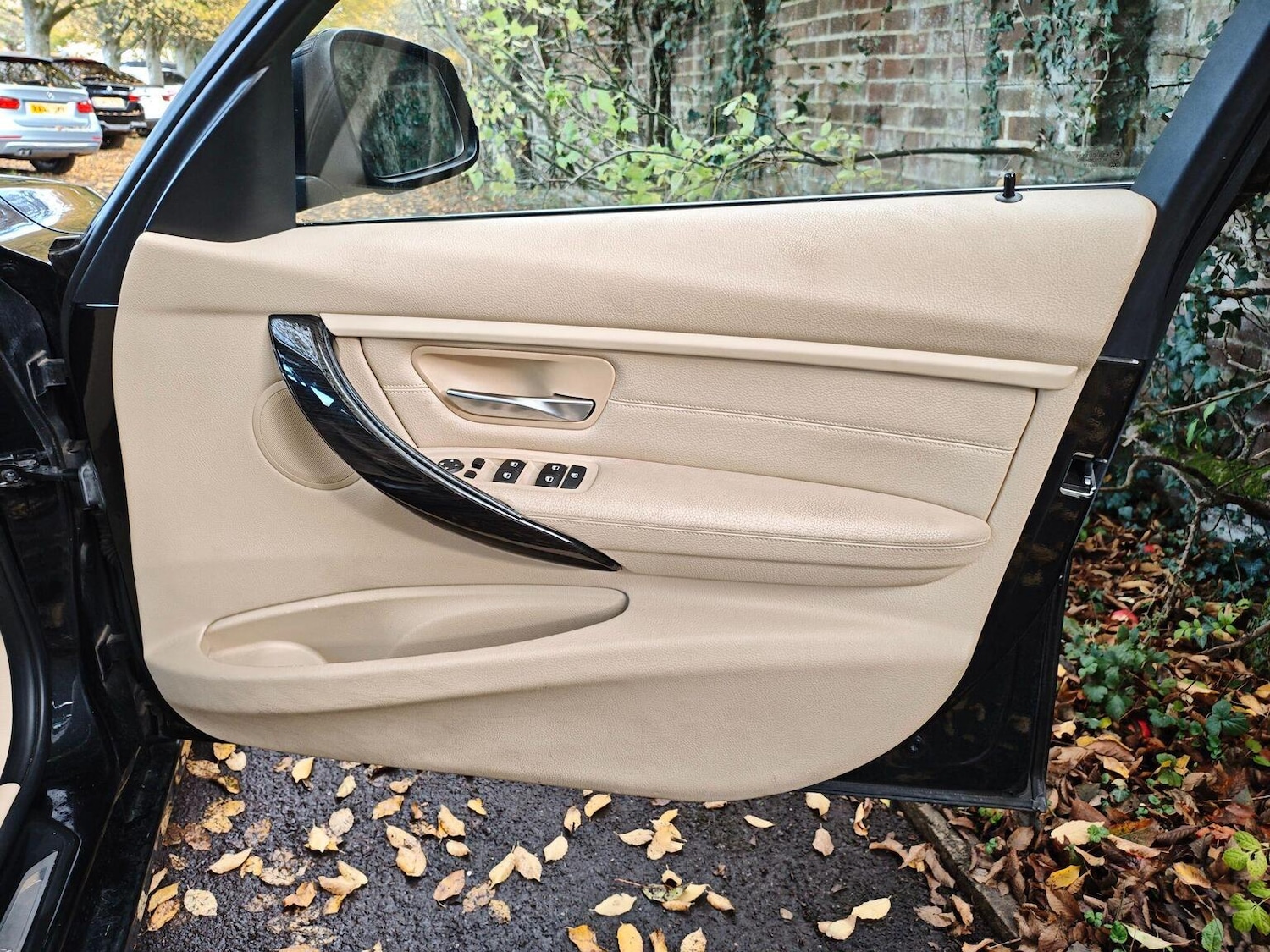 Used BMW 3 Series 2013 for sale - 76638031: Photo 17