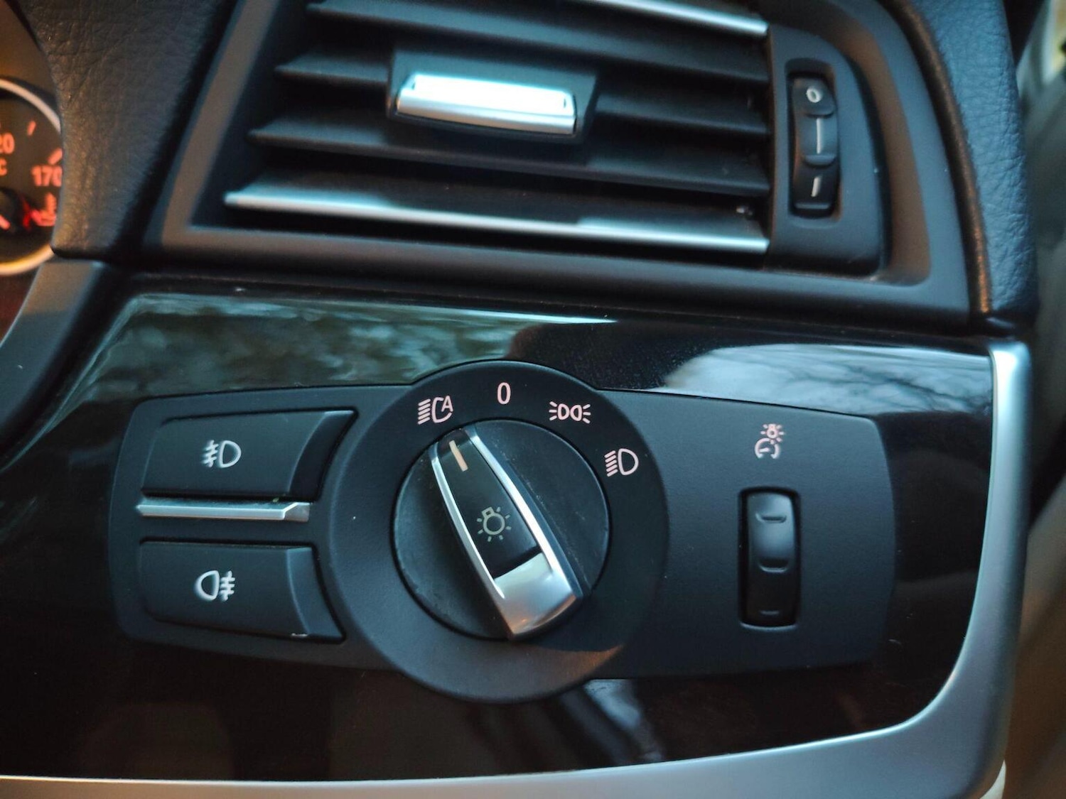 Used BMW 5 Series 2012 for sale - 76638030: Photo 17