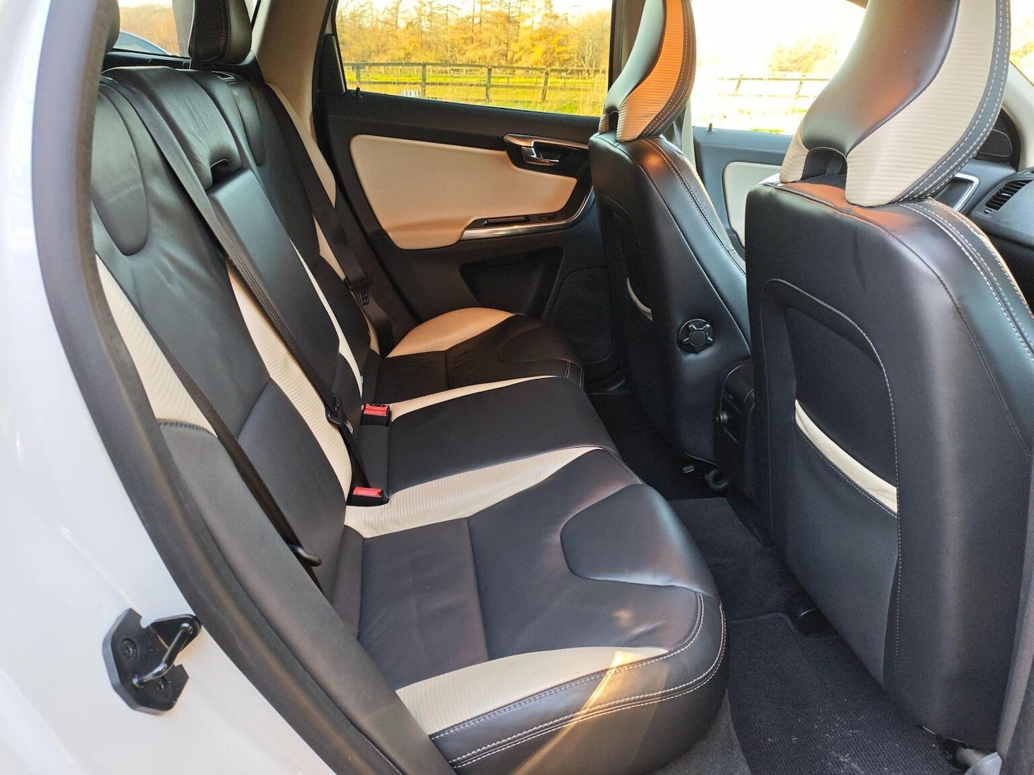 Used Volvo XC60 2013 for sale - 76940100: Photo 11