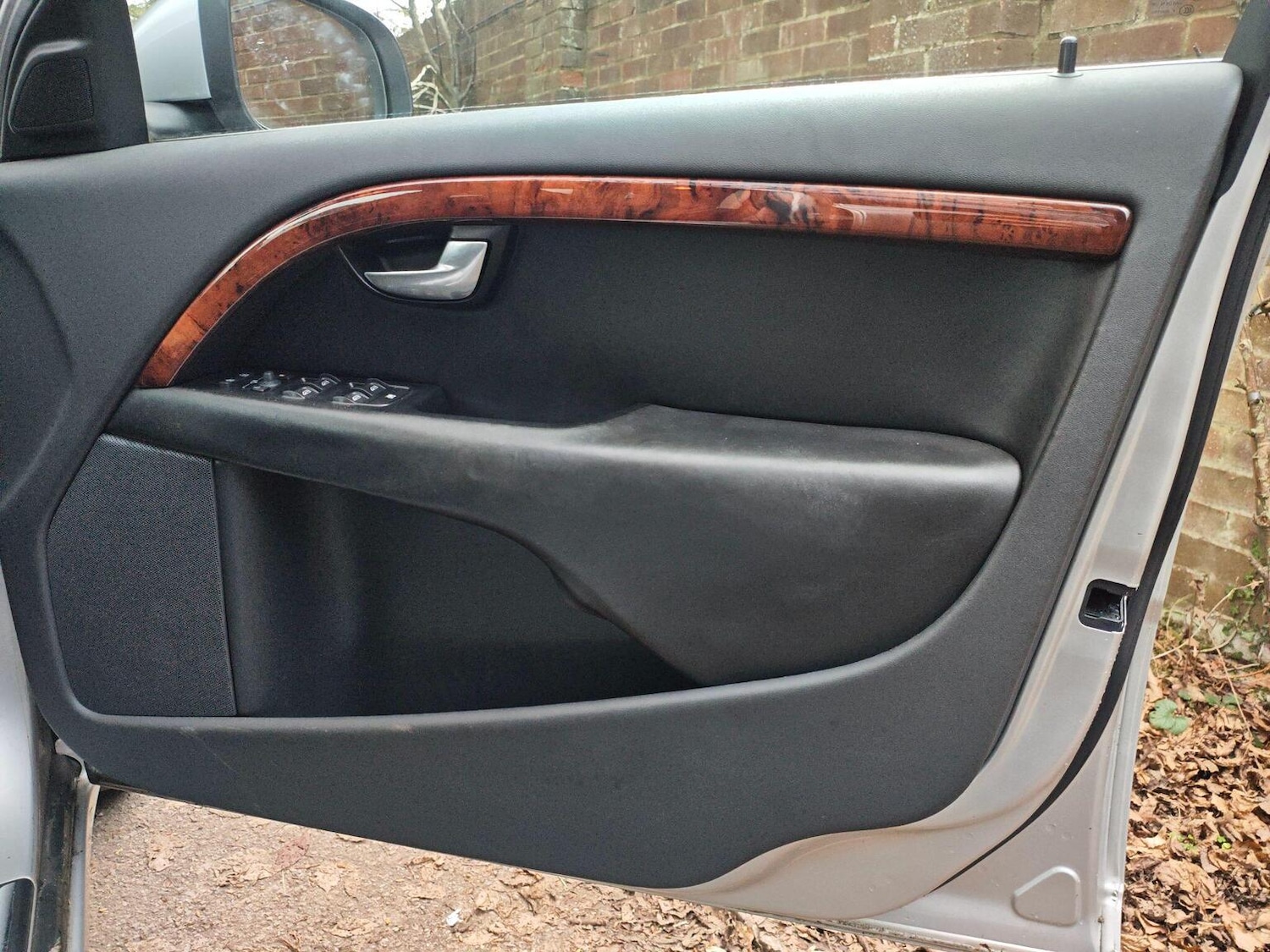 Used Volvo V70 2008 for sale - 77069088: Photo 15