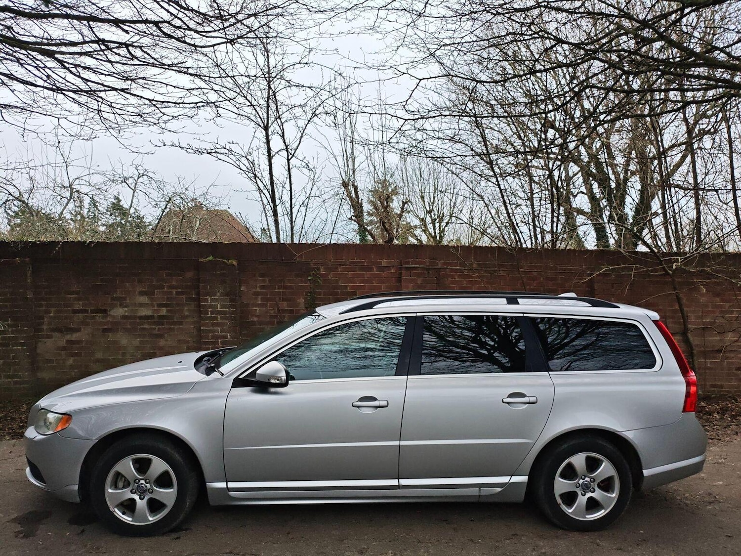 Used Volvo V70 2008 for sale - 77069088: Photo 4