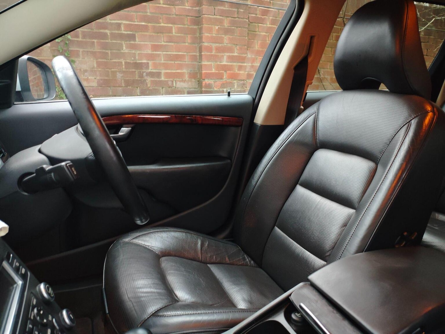 Used Volvo V70 2008 for sale - 77069088: Photo 9