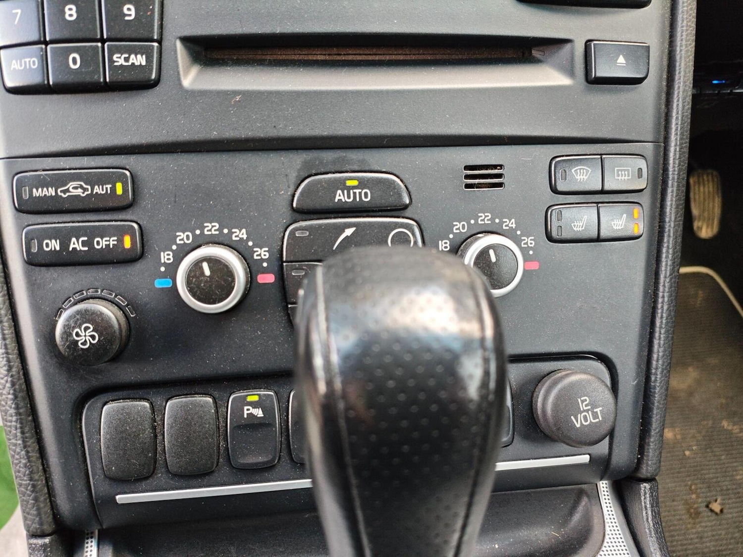 Used Volvo XC90 2008 for sale - 77051599: Photo 33