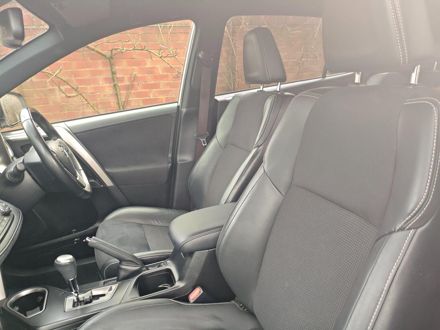 Used Toyota RAV4 2018 for sale - 77336238: Photo 12