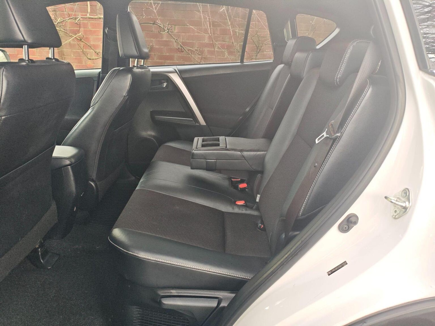 Used Toyota RAV4 2018 for sale - 77336238: Photo 15