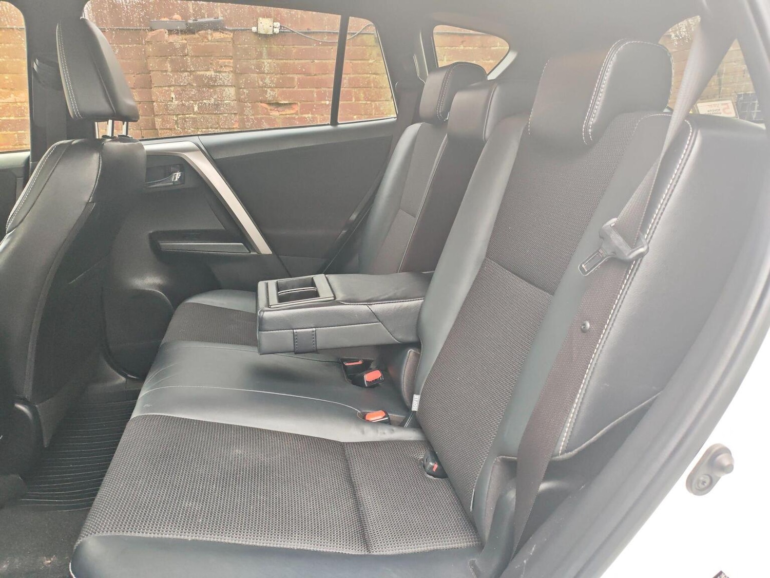 Used Toyota RAV4 2018 for sale - 77336238: Photo 17