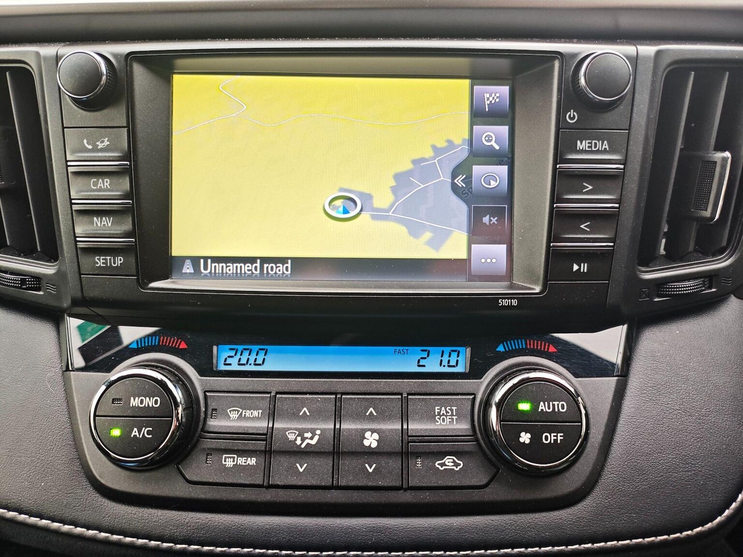 Used Toyota RAV4 2018 for sale - 77336238: Photo 31