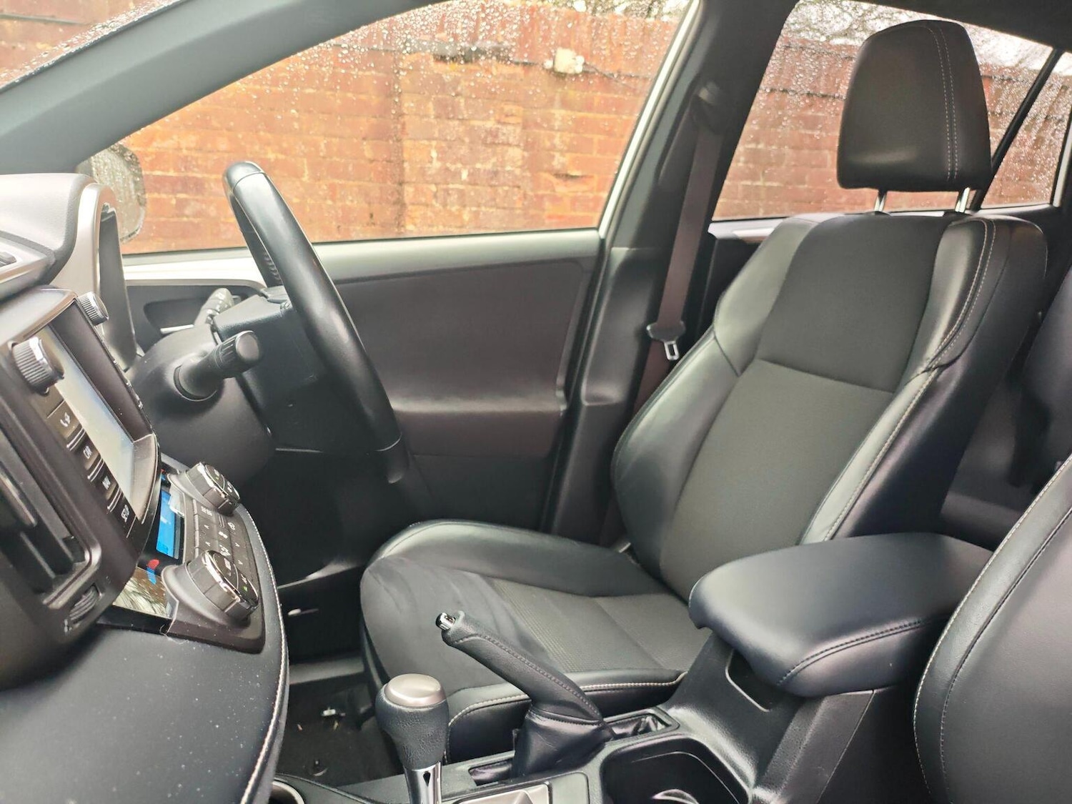 Used Toyota RAV4 2018 for sale - 77336238: Photo 43