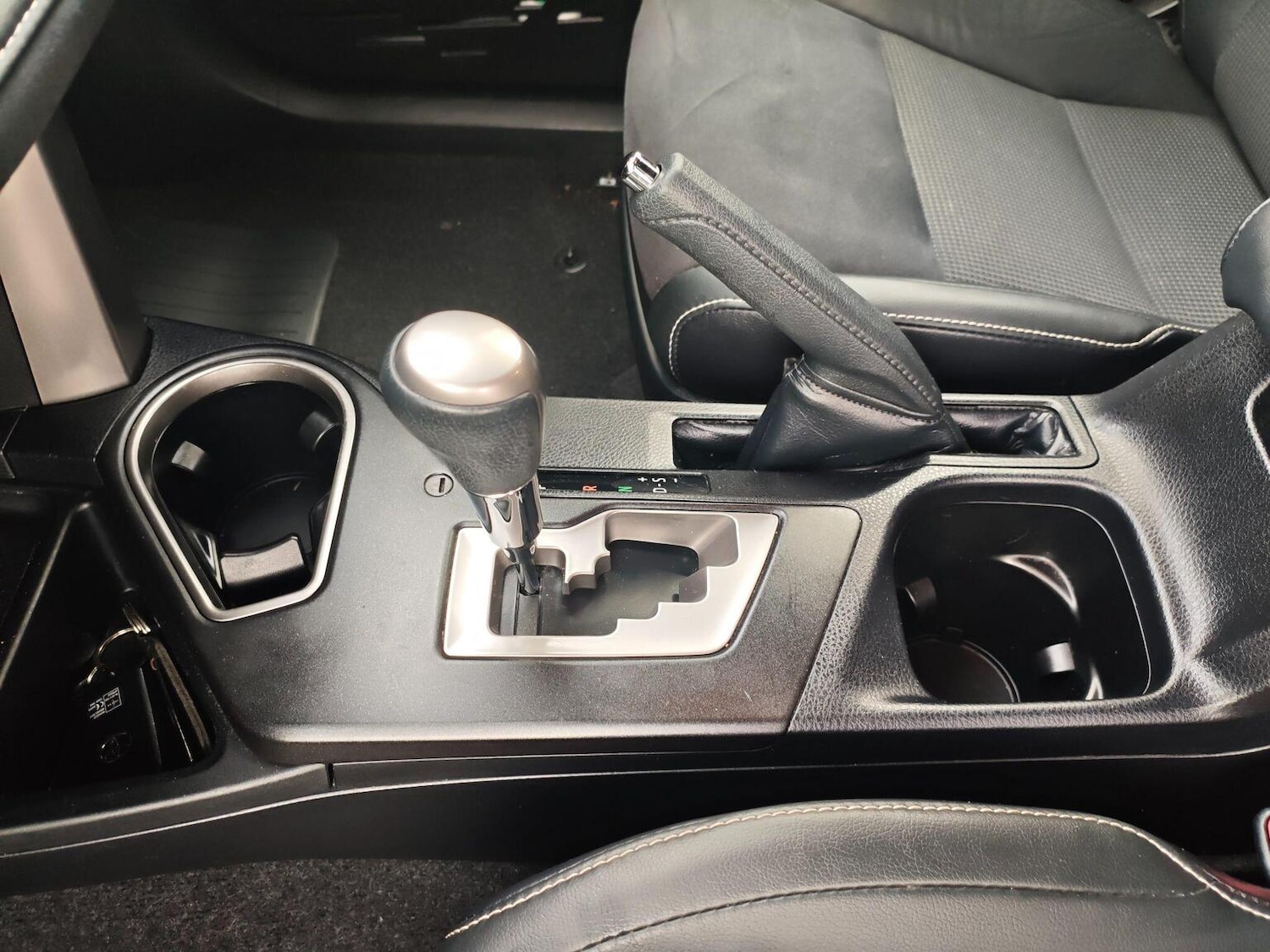 Used Toyota RAV4 2018 for sale - 77336238: Photo 9