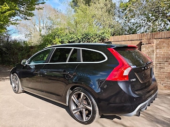 Used Volvo V60 2012 for sale - 78604832: Photo
