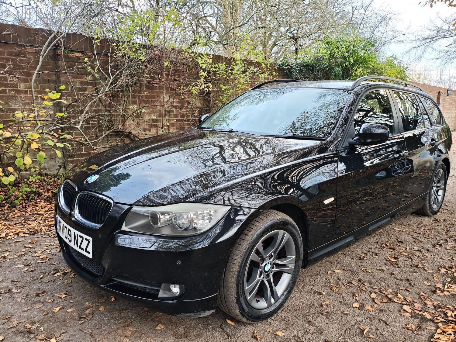 Used BMW 3 Series 2009 for sale - 76638036: Photo 2