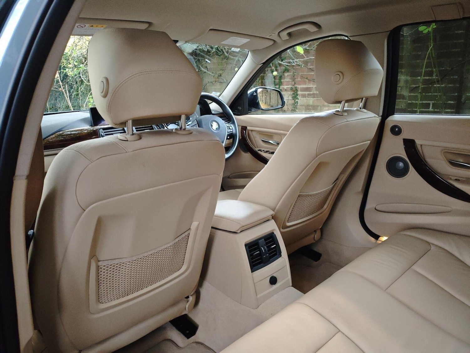 Used BMW 3 Series 2012 for sale - 76638040: Photo 11