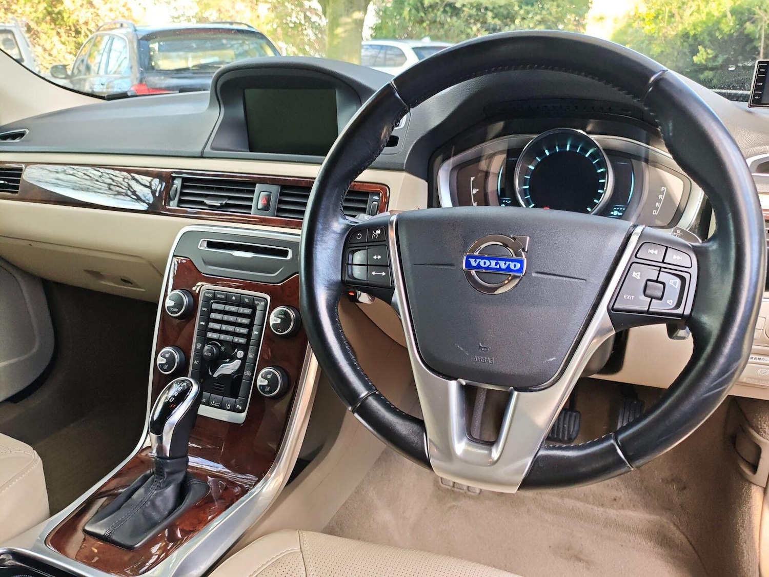 Used Volvo V70 2014 for sale - 76670773: Photo 29