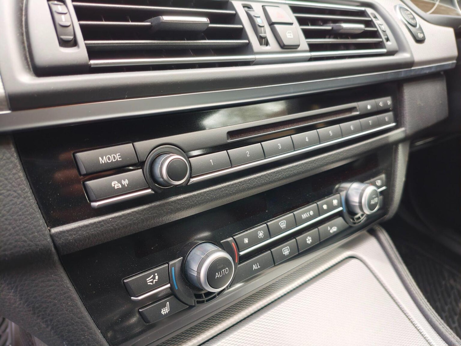 Used BMW 5 Series 2012 for sale - 77896149: Photo 28