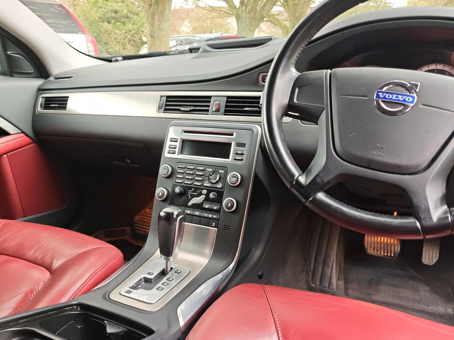 Used Volvo V70 2010 for sale - 78062246: Photo 4