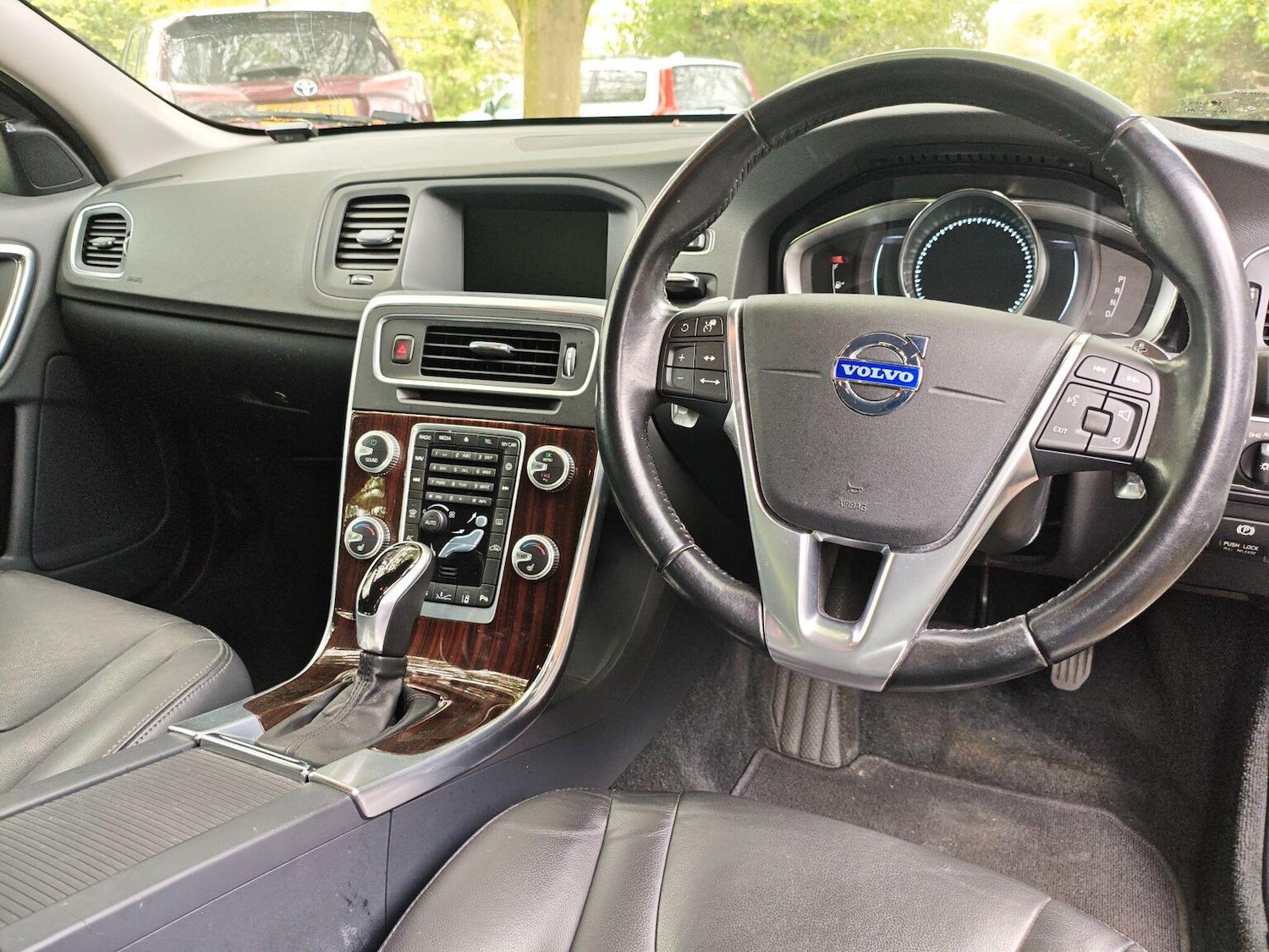 Used Volvo S60 2015 for sale - 78135054: Photo 12