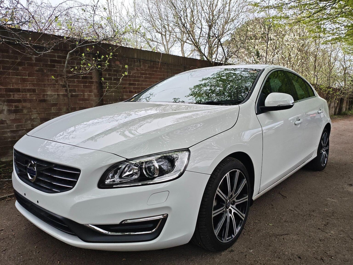 Used Volvo S60 2015 for sale - 78135054: Photo 4