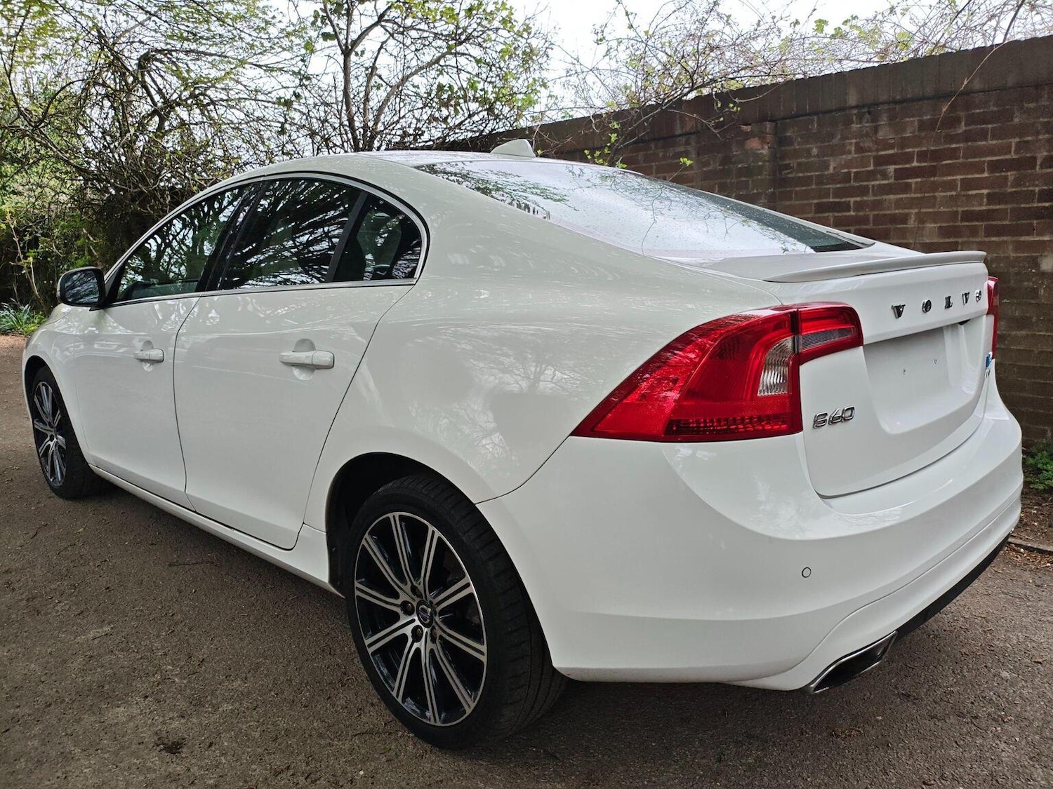 Used Volvo S60 2015 for sale - 78135054: Photo 6