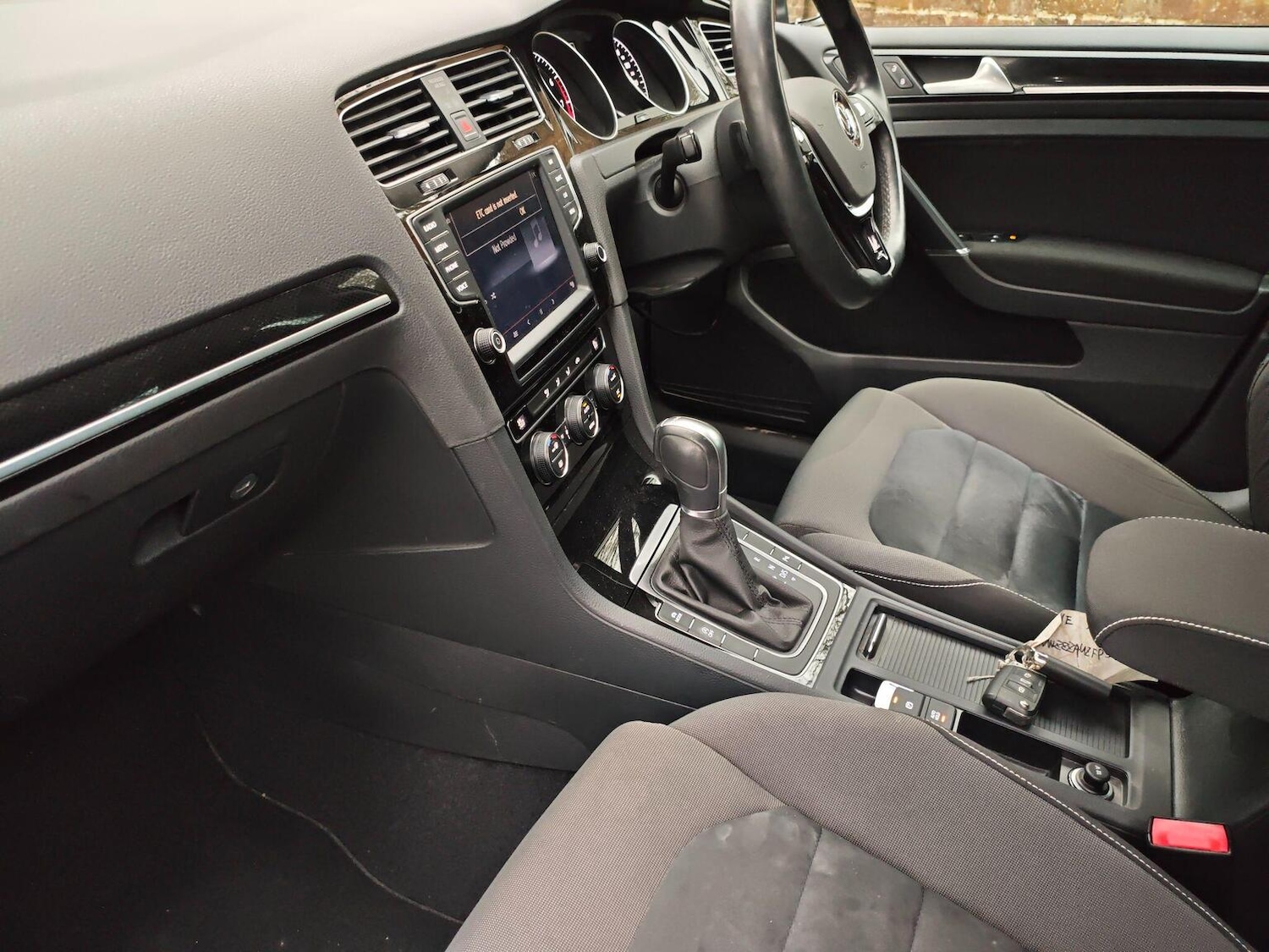 Used Volkswagen Golf 2015 for sale - 76772648: Photo 7