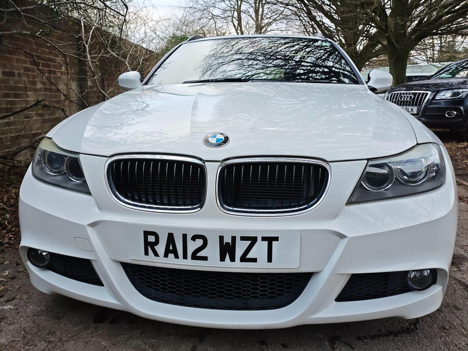 Used BMW 3 Series 2012 for sale - 77058423: Photo 2