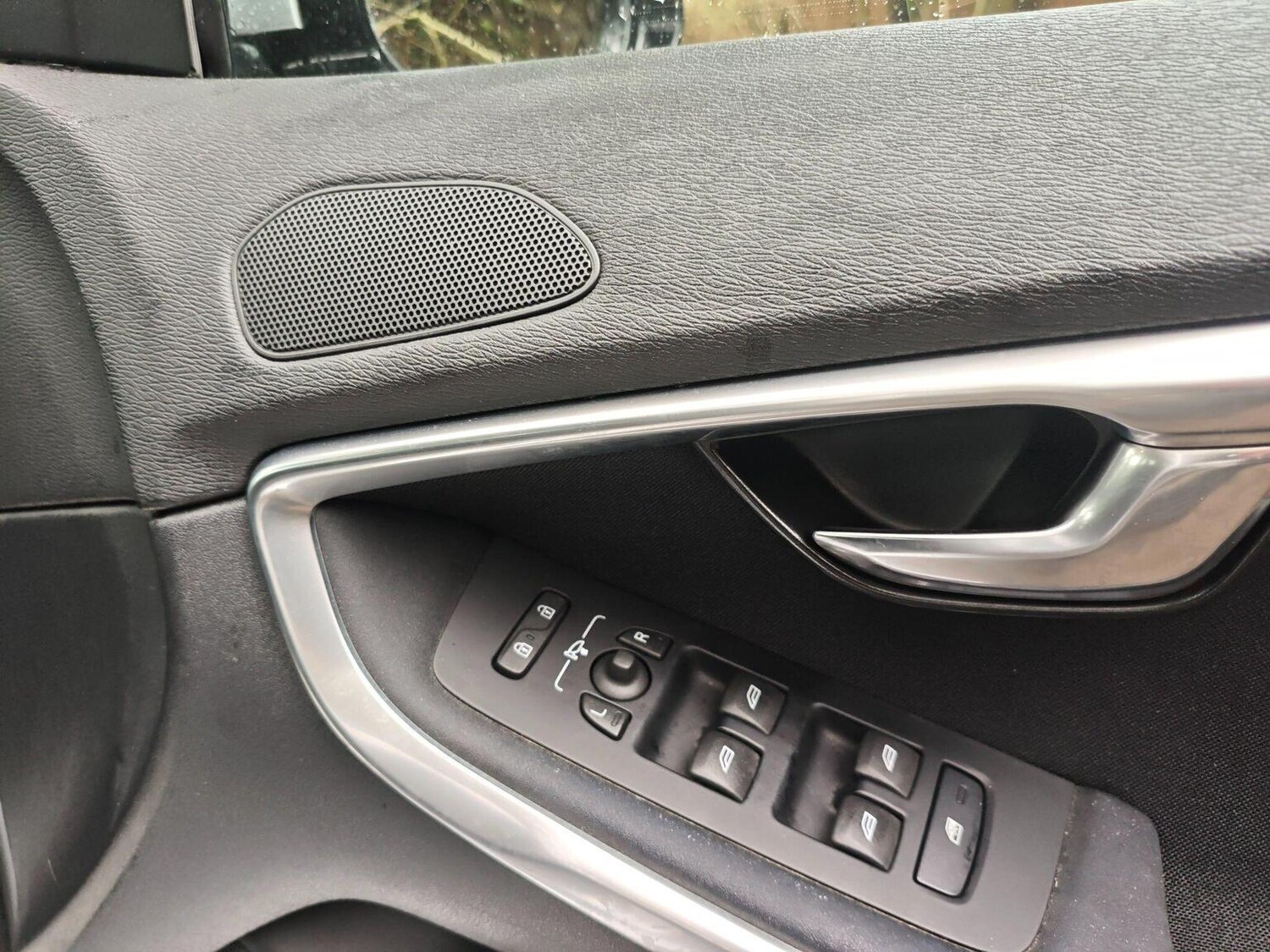 Used Volvo V40 2014 for sale - 77487234: Photo 17