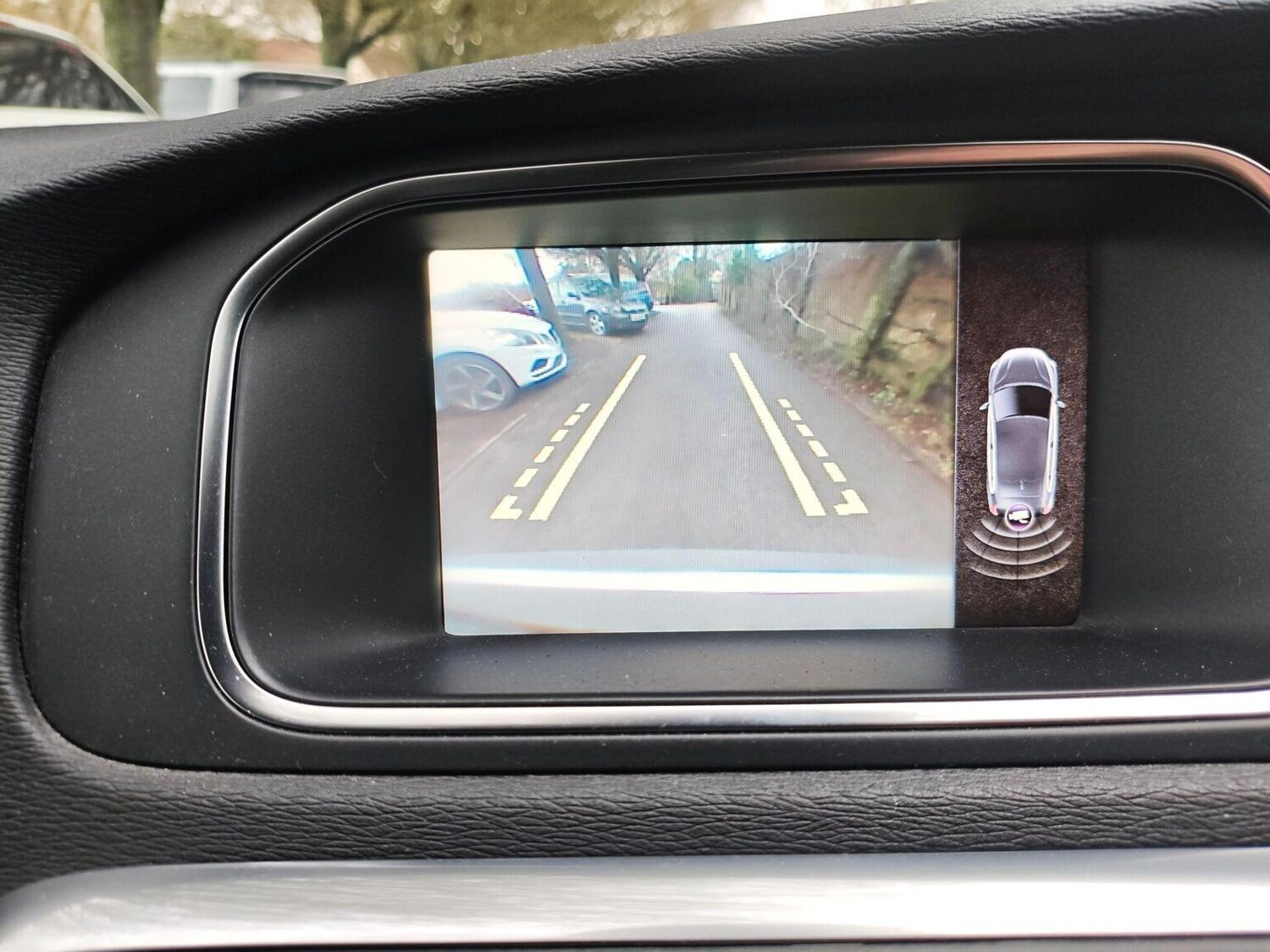 Used Volvo V40 2014 for sale - 77487234: Photo 24