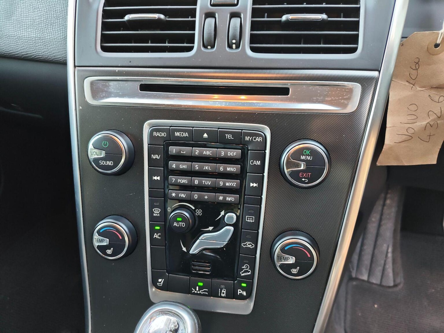 Used Volvo XC60 2013 for sale - 76794810: Photo 15