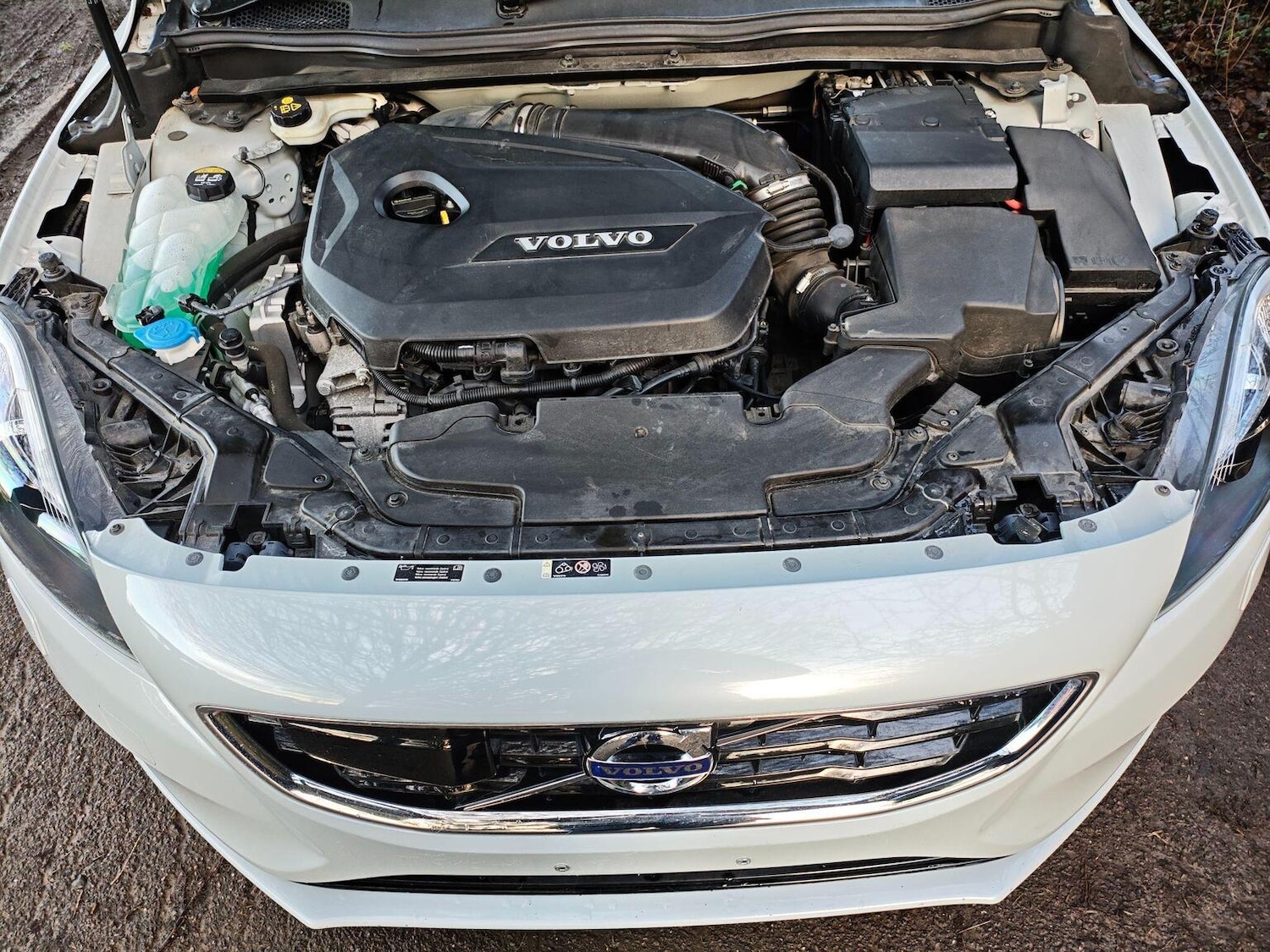 Used Volvo V40 2013 for sale - 77240316: Photo 17