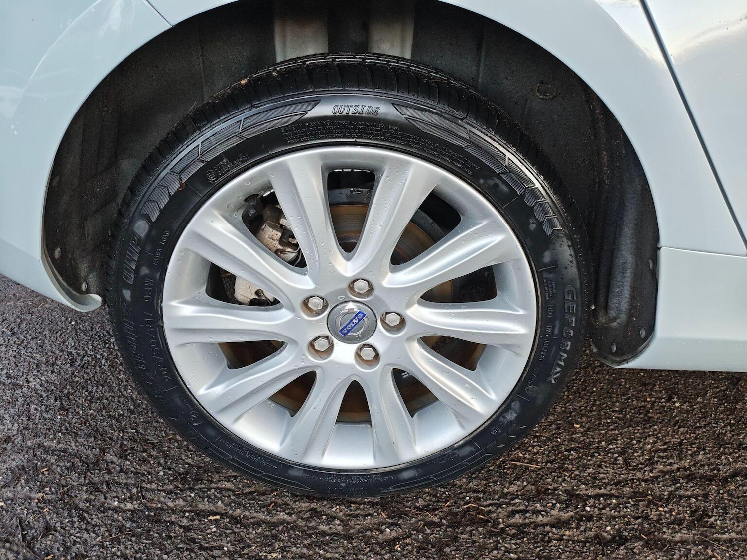 Used Volvo V40 2013 for sale - 77240316: Photo 19