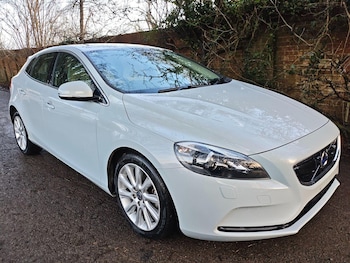Used Volvo V40 2013 for sale - 77240316: Photo