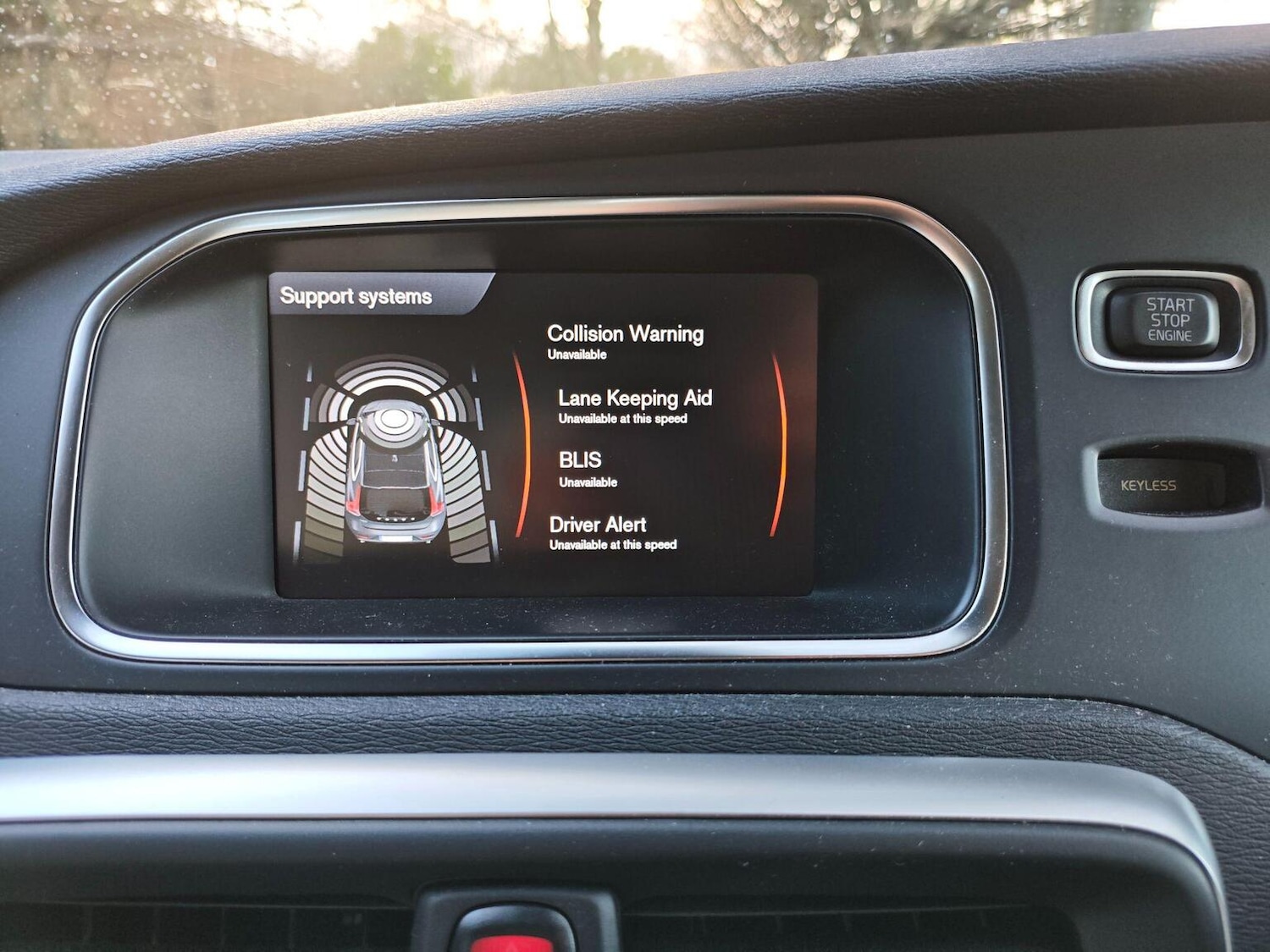 Used Volvo V40 2013 for sale - 77240316: Photo 21